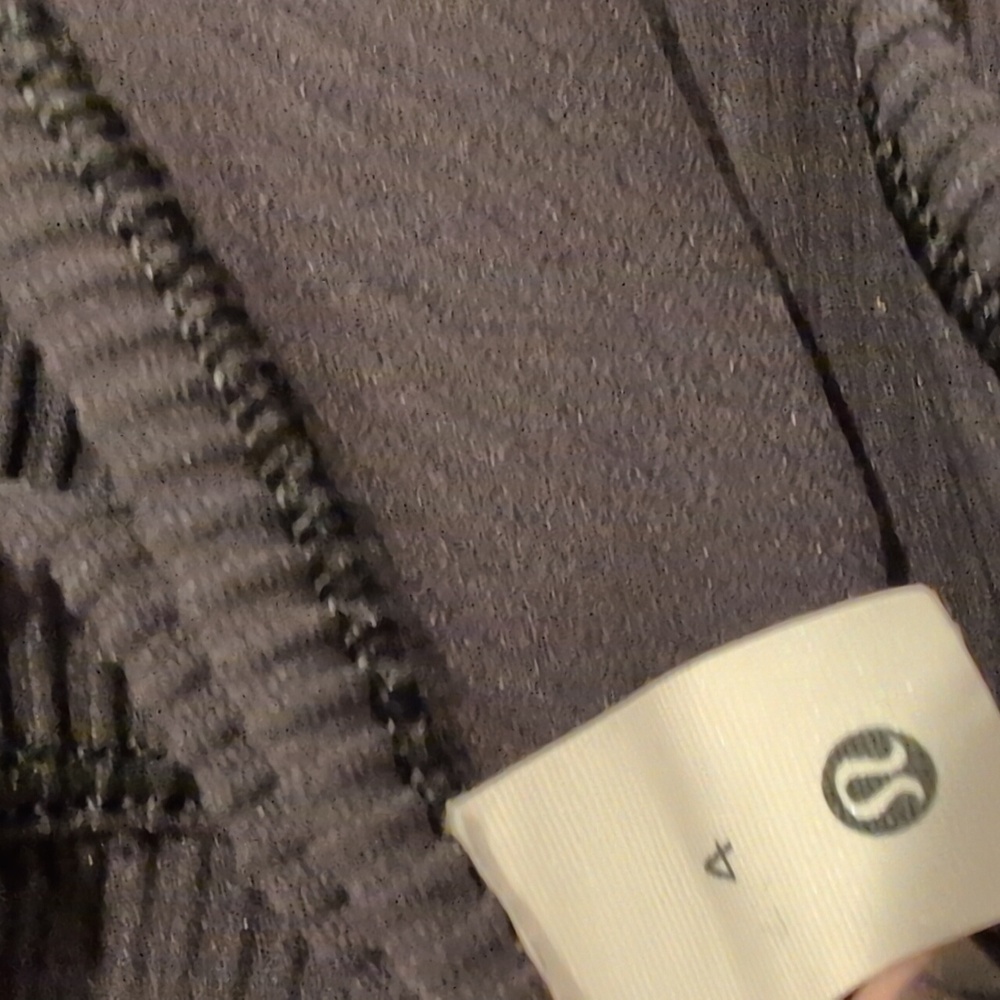 Lululemon Ribbed Power Pivot Tank Crop Reversible - Picture 7 of 7